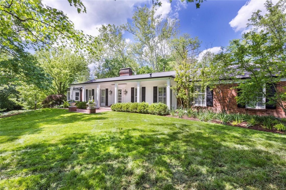 Private Oasis With Modern Updates In Ladue, Missouri, United States For