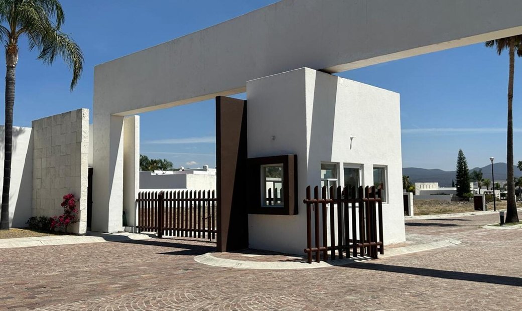 Terreno La Joya Lote 9 In Juriquilla, Querétaro, Mexico For Sale (14264512)