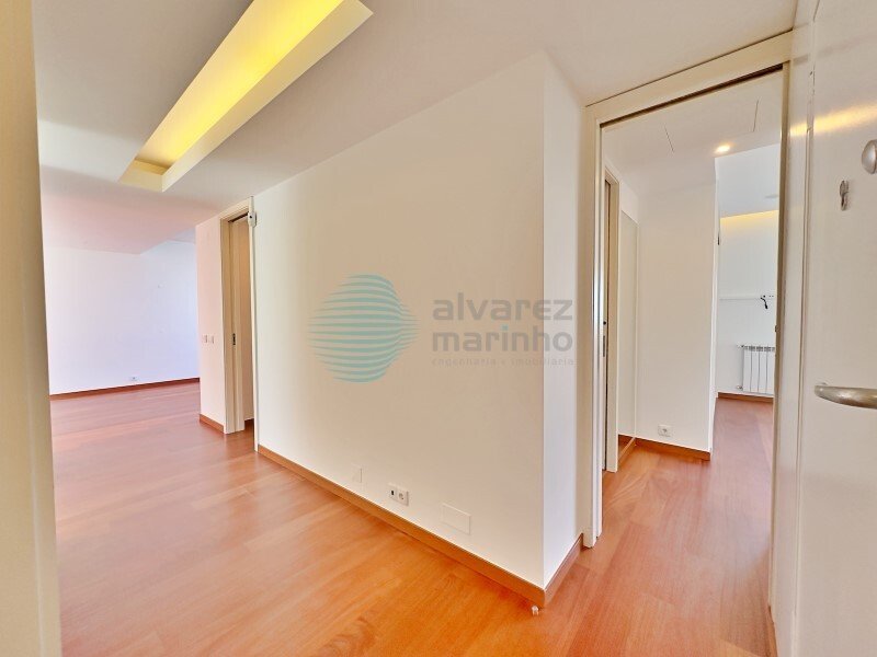 2 Bedroom Apartment Fully Refurbished United States In Lisbon, Lisbon ...