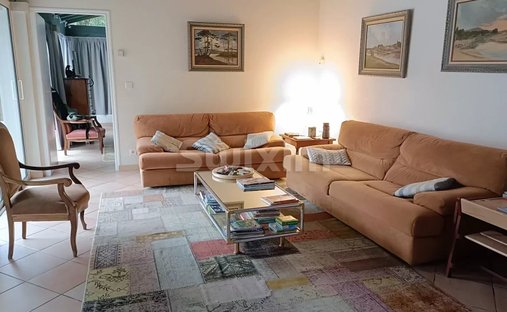 Castle for Sale in Pey, Nouvelle-Aquitaine, France