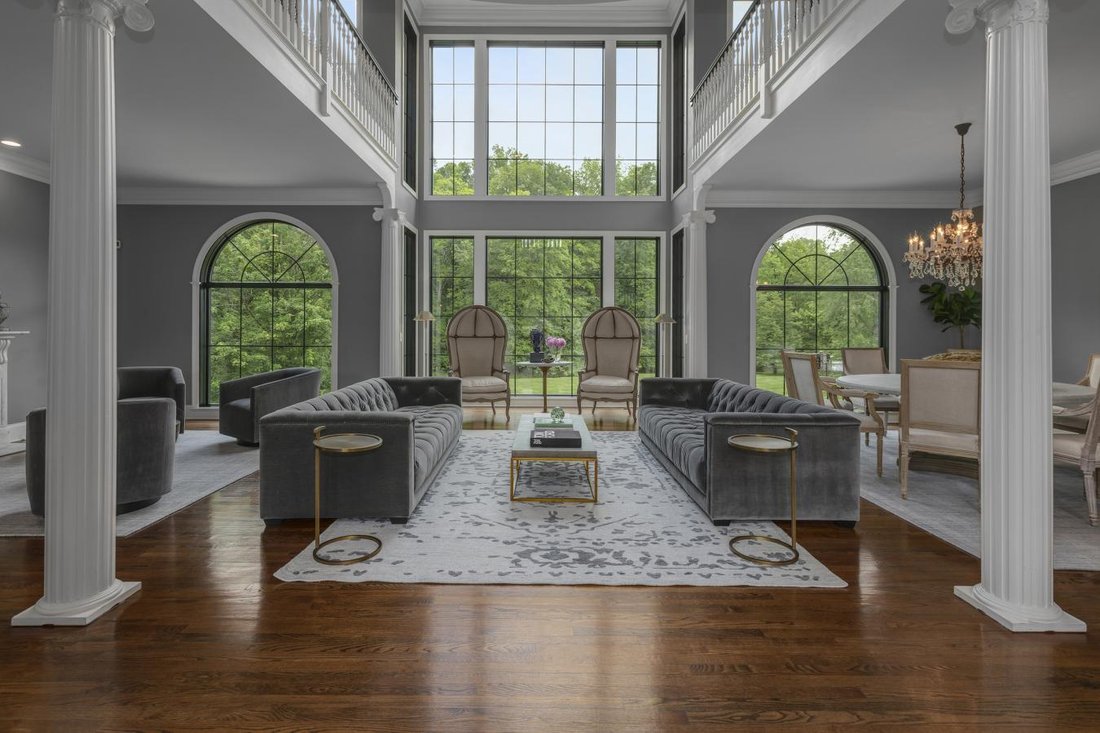 345 Larimore Valley Drive In Wildwood, Missouri, United States For Sale