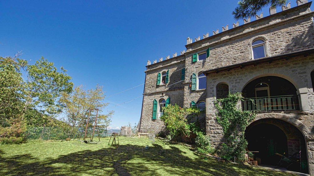 Whispers of Rome: A Timeless Castle Reborn in Emilia-Romagna’s Hills