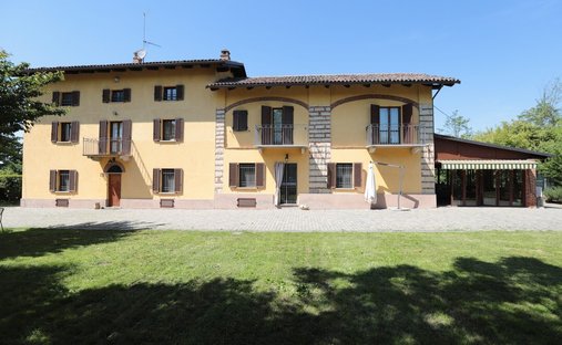 Landhaus in Casale Monferrato, Piemont, Italien 1
