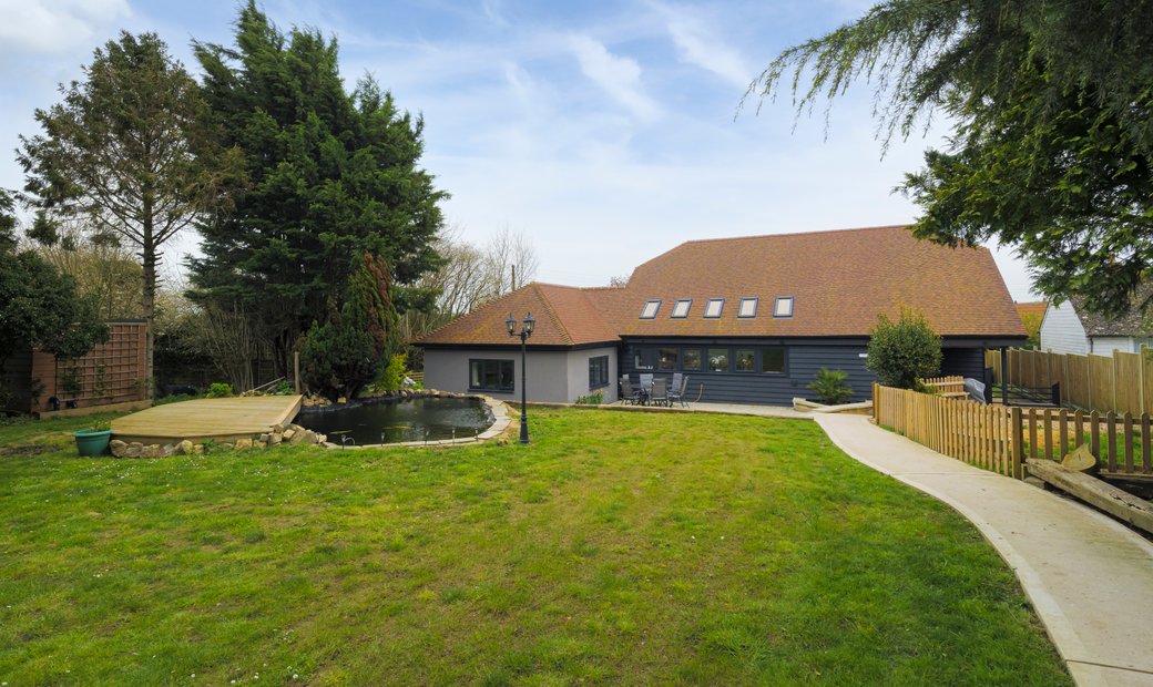 Striking Modern Residence With In Littlebourne, England, United Kingdom