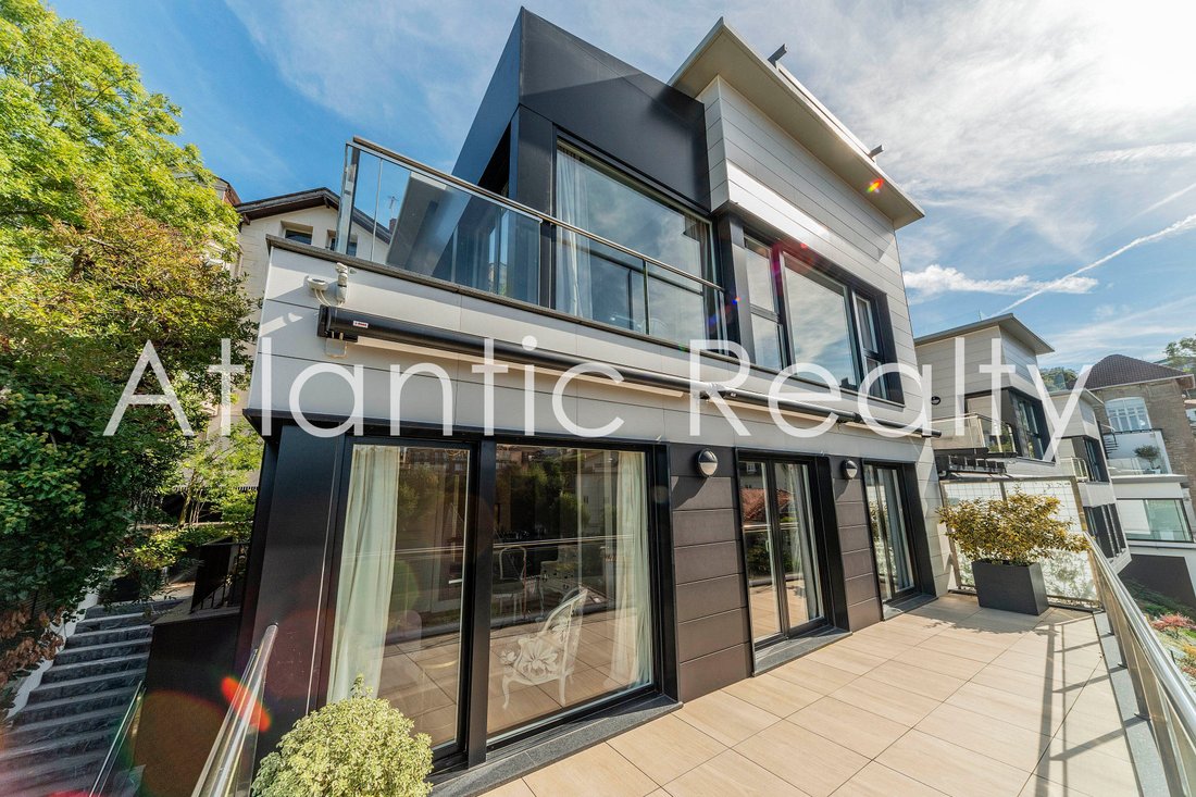 Villa in Centro, Donostia-San Sebastian, Spain 1 - 13779242