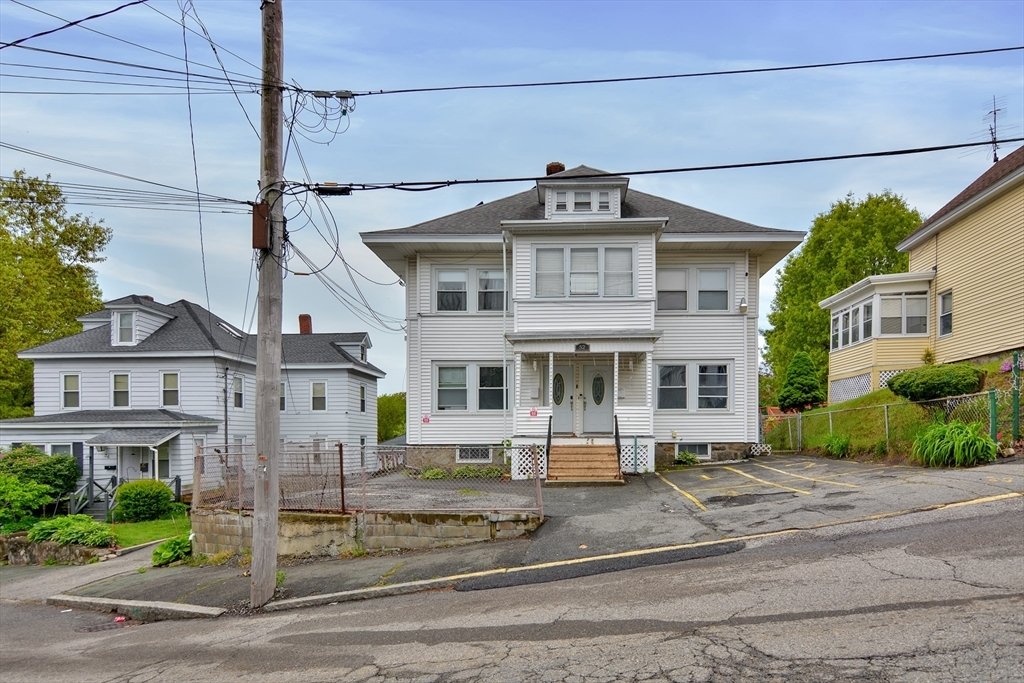 House in Lawrence, Massachusetts, United States 1 - 14269655