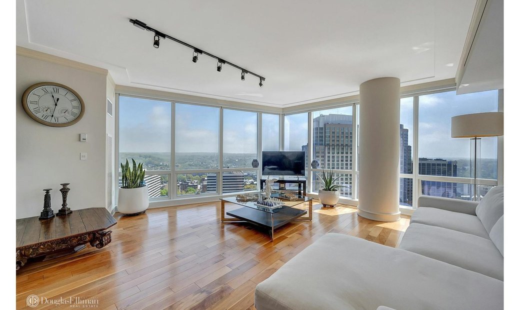 Photo inspiration: Fresh Look at Condo White Plains In White Plains New York United States