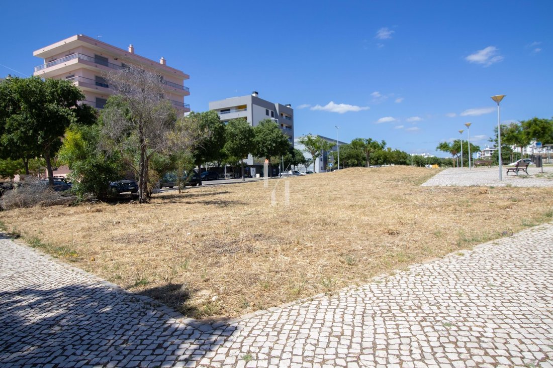 Land in Loule (Sao Clemente), Algarve, Portugal 1 - 14268685