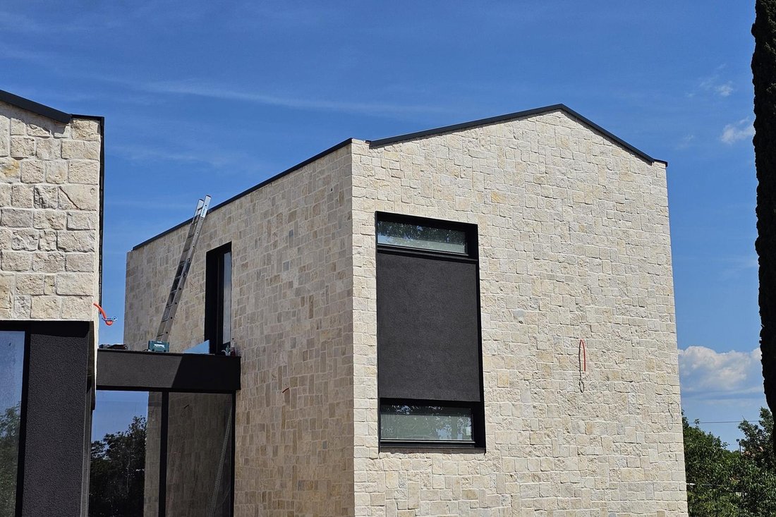Villa in Veleniki, Istria County, Croatia 1 - 13810897