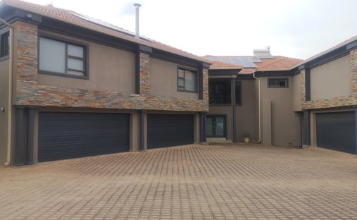 Estate in Vereeniging, Gauteng, South Africa 1