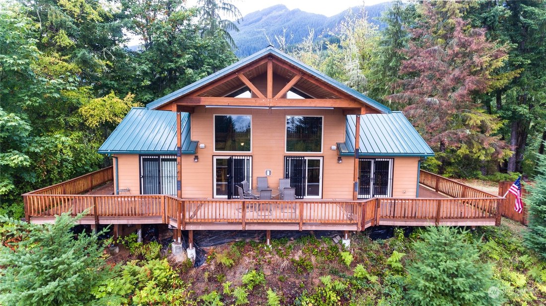 3 Bedrooms Single Family Detached In Randle, Washington, United States