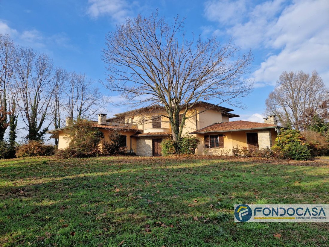 Villa in Cazzago San Martino, Lombardy, Italy 1 - 14272587