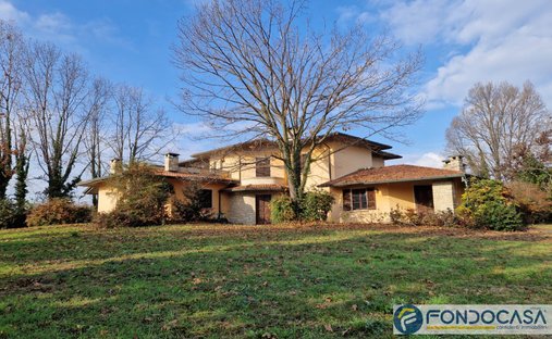 Villa in Cazzago San Martino, Lombardy, Italy 1