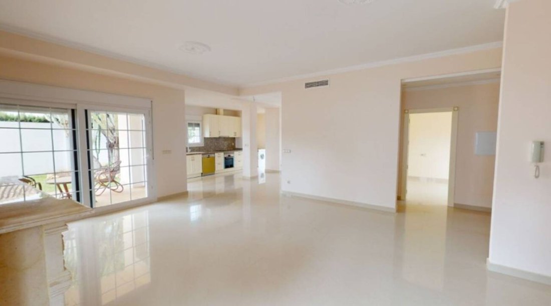 Villa in Cabo Roig, Orihuela, Valencian Community 3 - 14265232