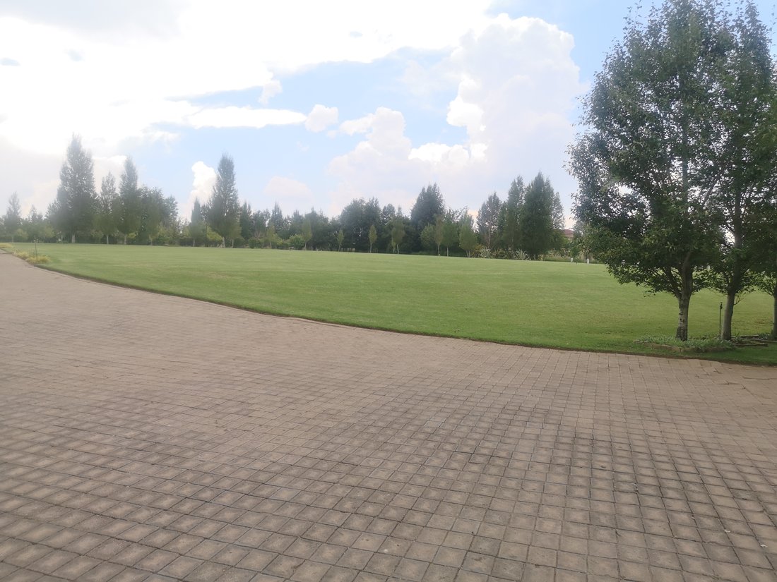 Estate in Three Rivers East, Gauteng, South Africa 4 - 14273937