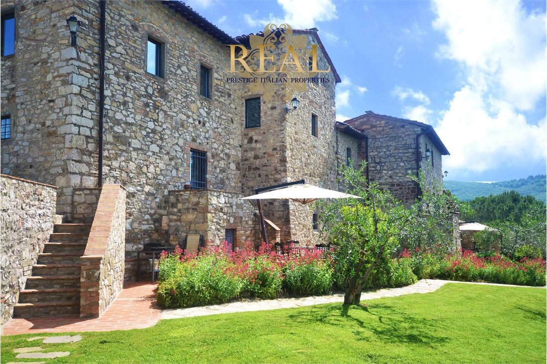Estate in Castellina in Chianti, Tuscany, Italy 5 - 14272476