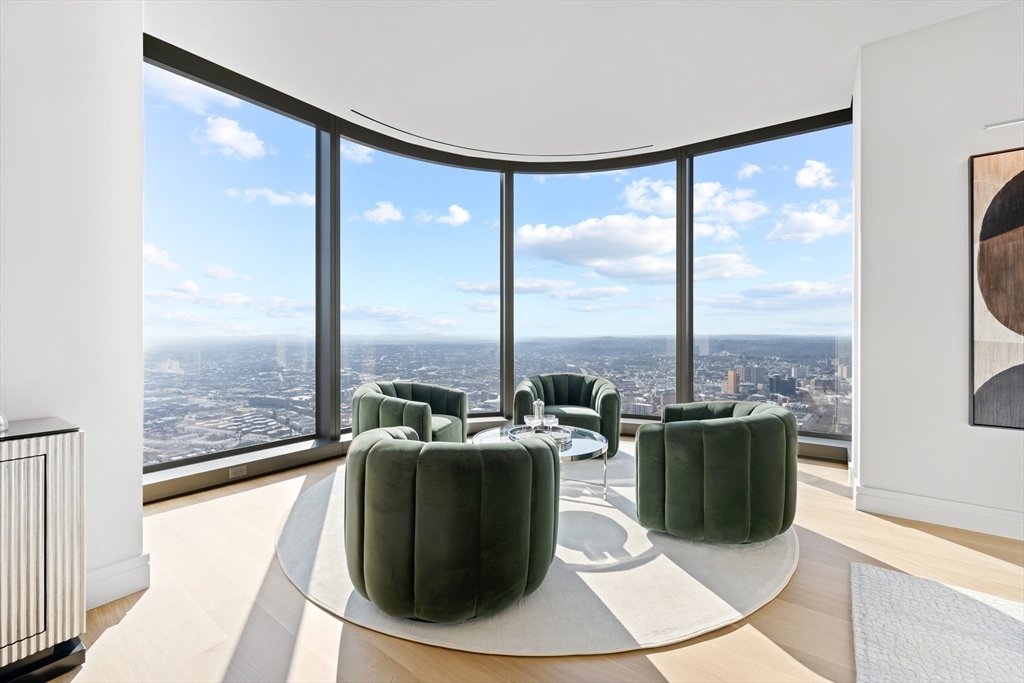 Condo in Boston, Massachusetts, United States 1 - 14268690