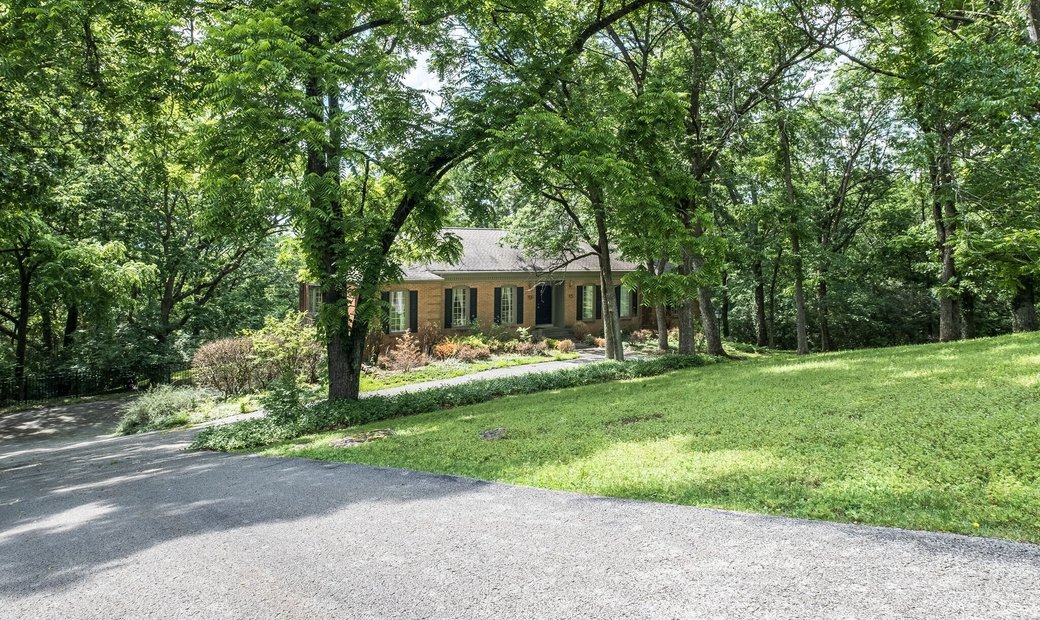 4415 Alcott Road, Nashville, In Forest Hills, Tennessee, Stati Uniti In ...