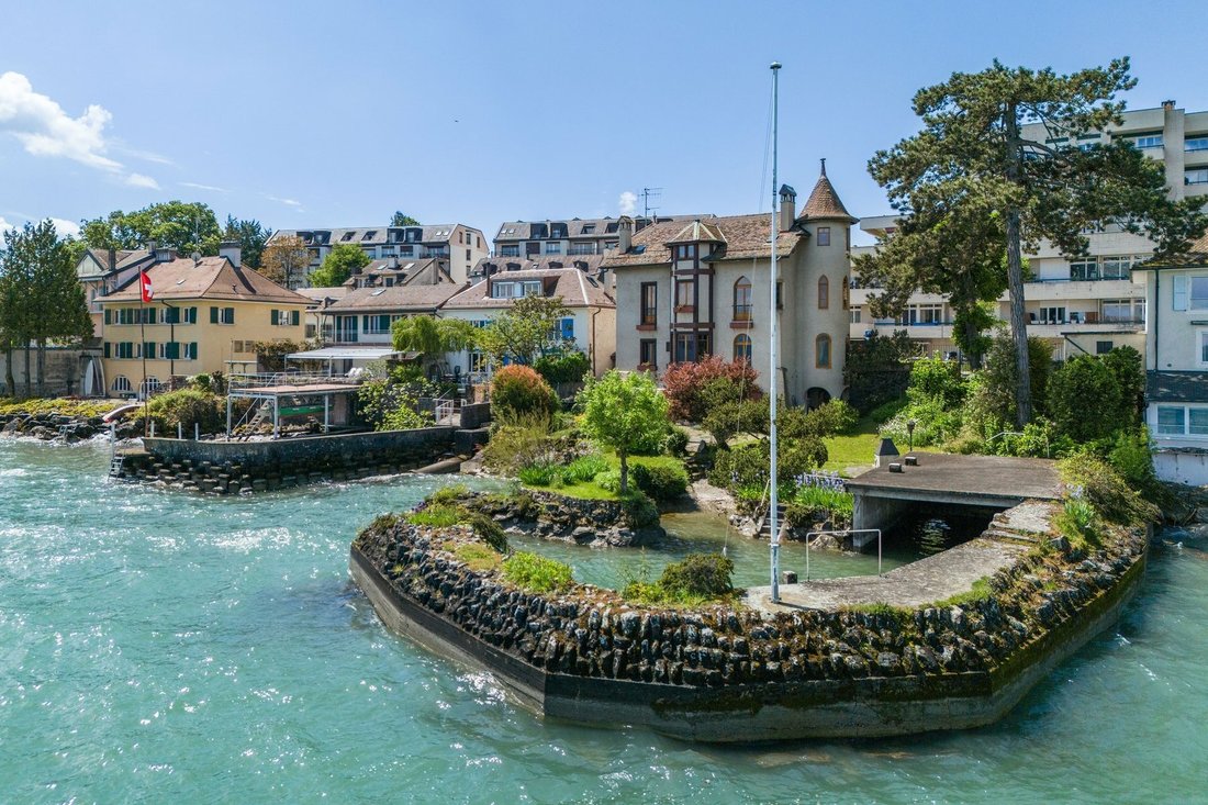Exceptional Waterfront Maitre Property In In Versoix, Genève, Switzerland For Sale (14269071)