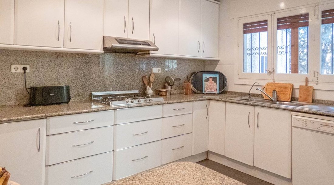 Villa in Orihuela, Valencian Community, Spain 4 - 14265233