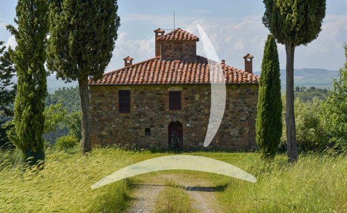 Farm Ranch in Contignano, Tuscany, Italy 1
