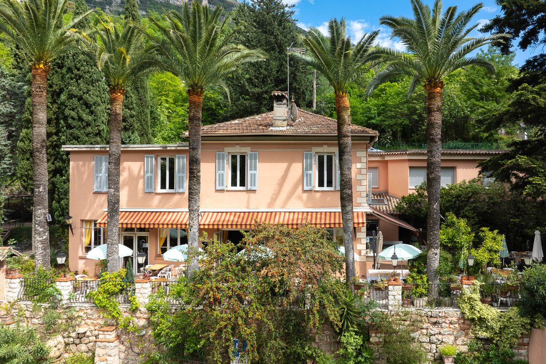 Villa in Tourrettes-sur-Loup, Provence-Alpes-Côte d'Azur, France 2 - 14274147
