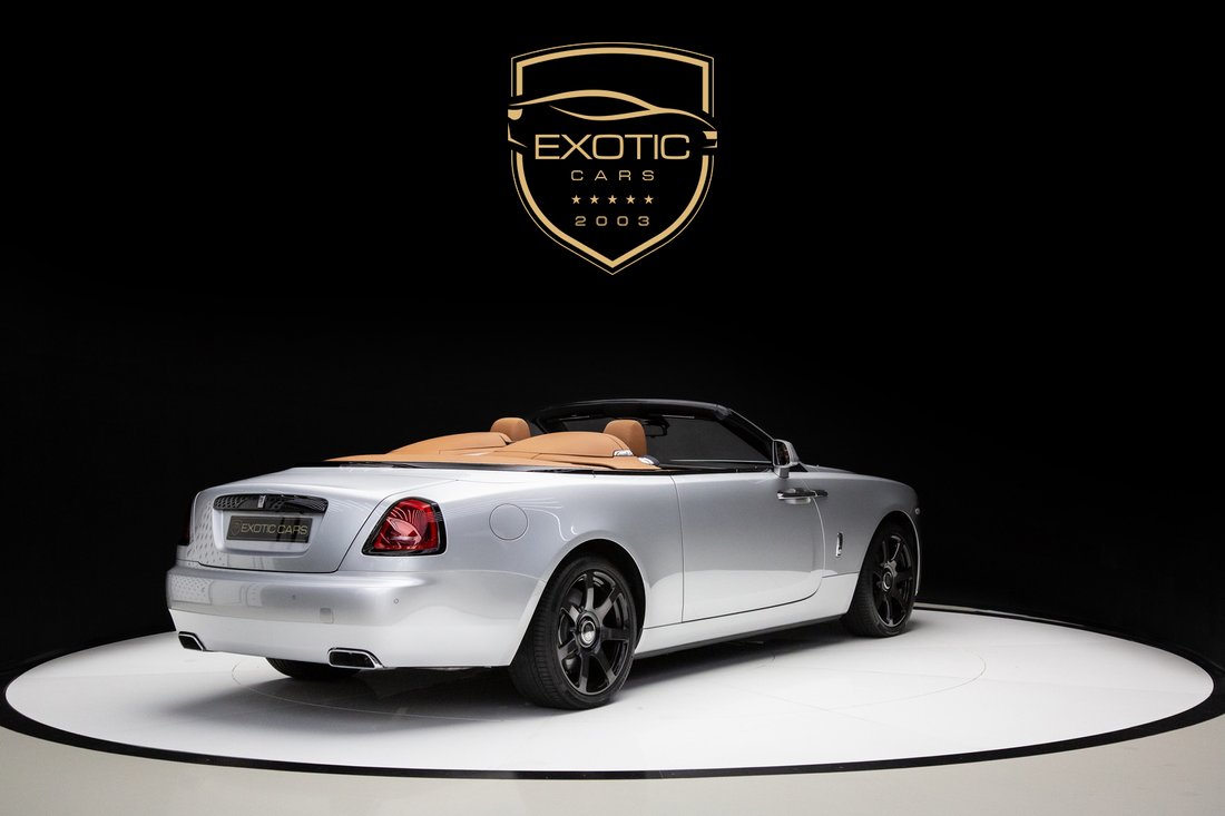 Cabriolet in Dubai, Dubai, United Arab Emirates 4 - 14274339