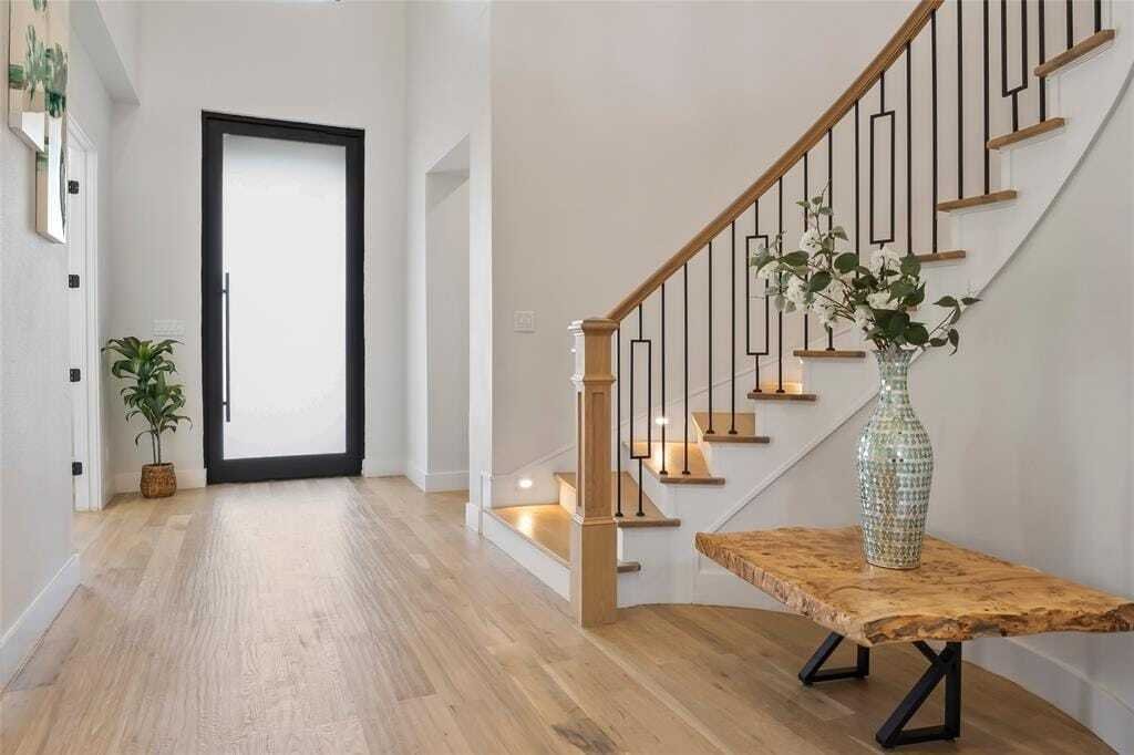 Smart Home In The Coveted Brockdale Estates In Saint Paul, Texas