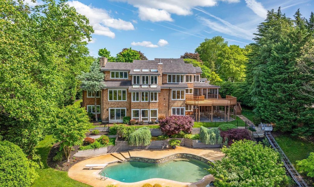 Boater's Dream In Annapolis's Iconic Downs In Parole, Maryland, United