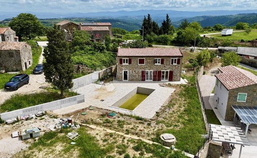 House in Momjan, Istria County, Croatia 1