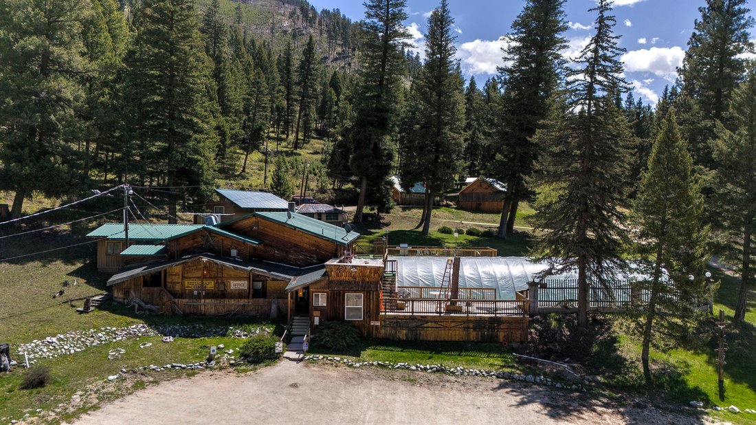 283 Lost Trail Hot Springs Road In Sula, Montana, United States For Sale (14277388)