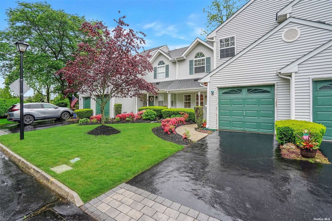 Condo Hauppauge En Hauppauge, Nueva York, Estados Unidos En Venta