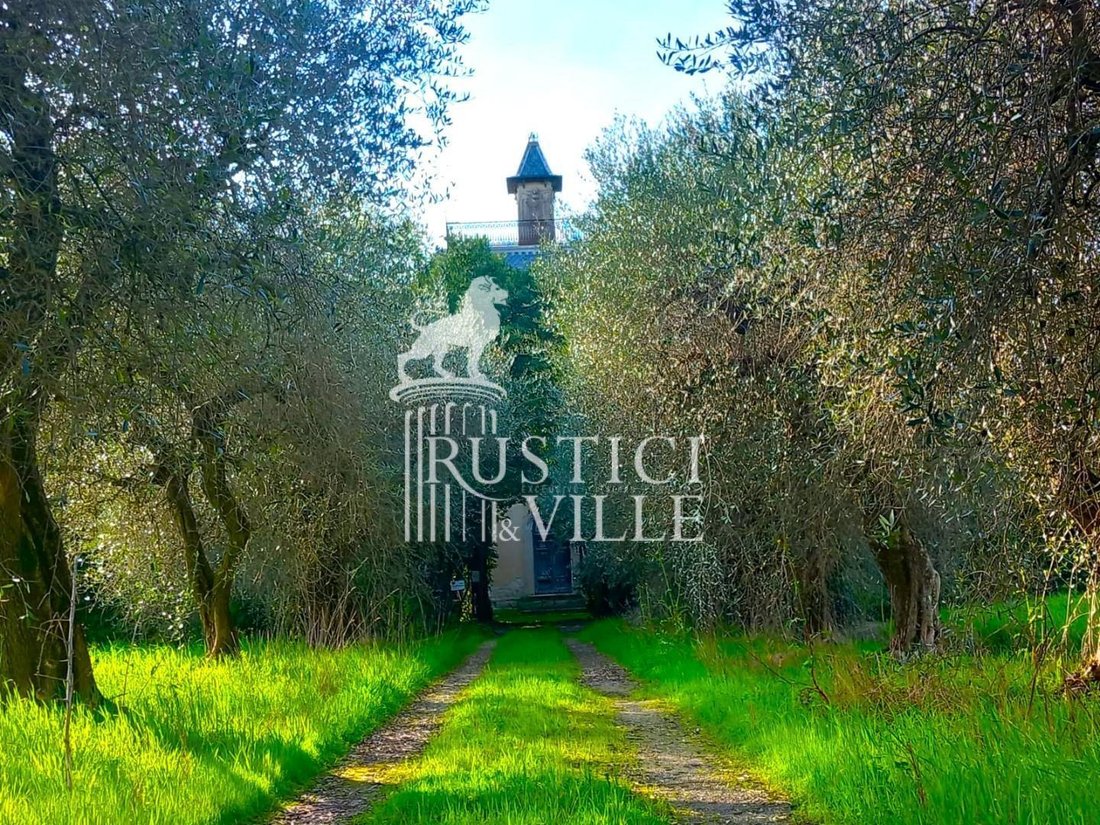 Villa in San Francesco, Pisa, Italy 1 - 14277230