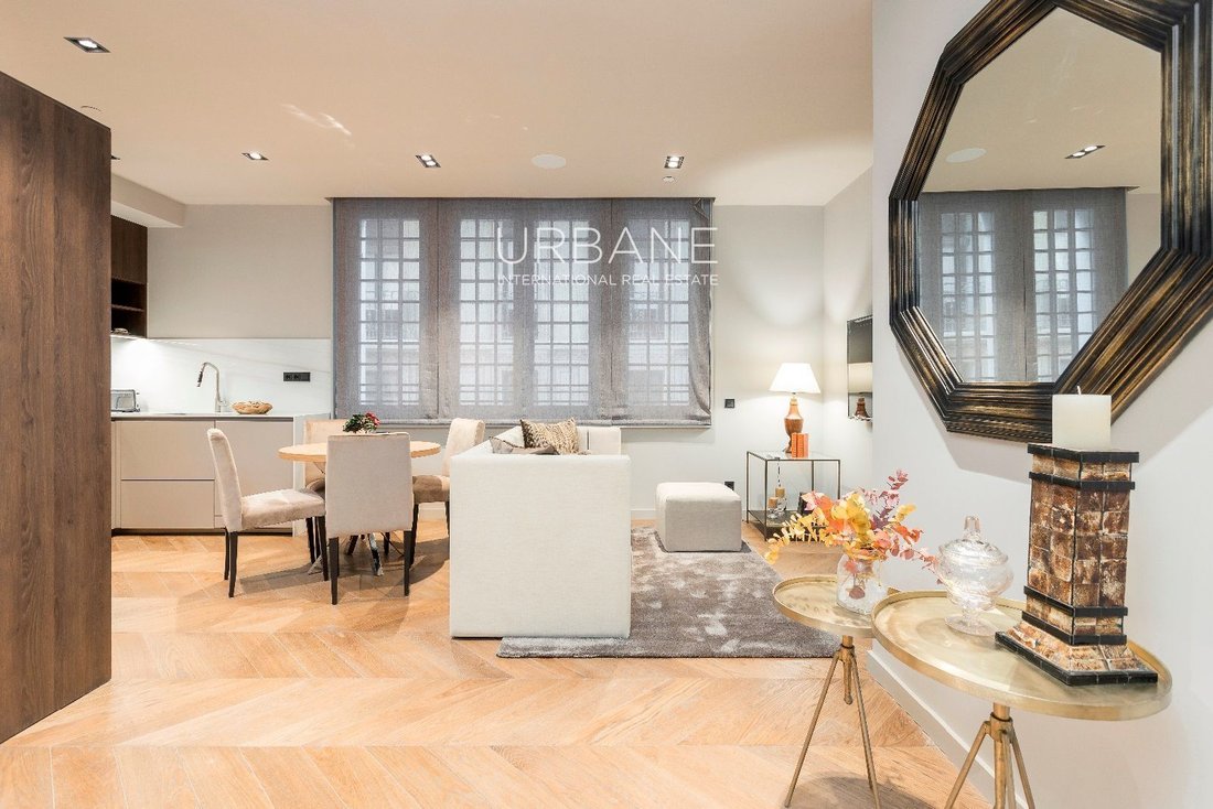 Apartment in Ciutat Vella, Barcelona, Spain 4 - 13406377