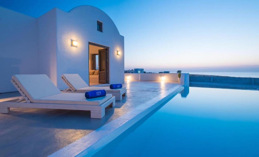 Estate in Thira, Aegean, Greece 2 - 14279914