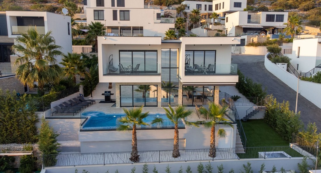 House in Zedno, Split-Dalmatia County, Croatia 1 - 14280688
