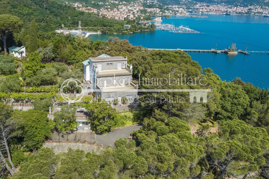 Villa in Porto Venere, Liguria, Italy 1 - 14125880