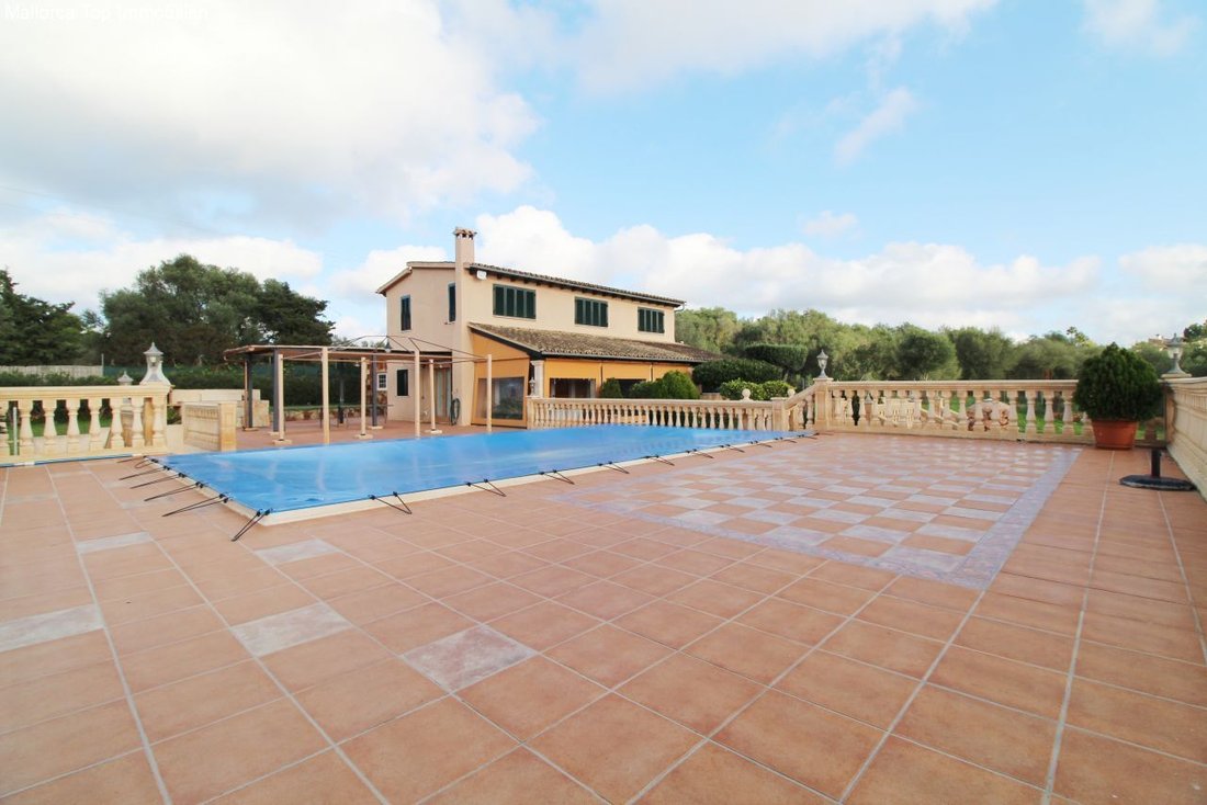 Villa in Palma, Balearic Islands, Spain 1 - 14282068