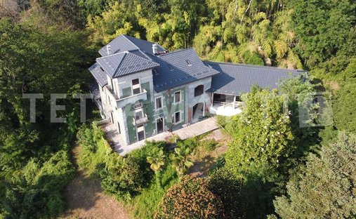 Villa à Malnate, Lombardie, Italie 1