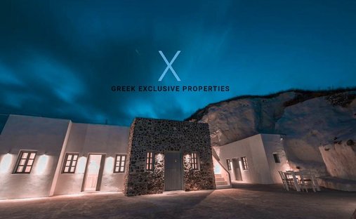 Villa in Thira, Aegean, Greece 1