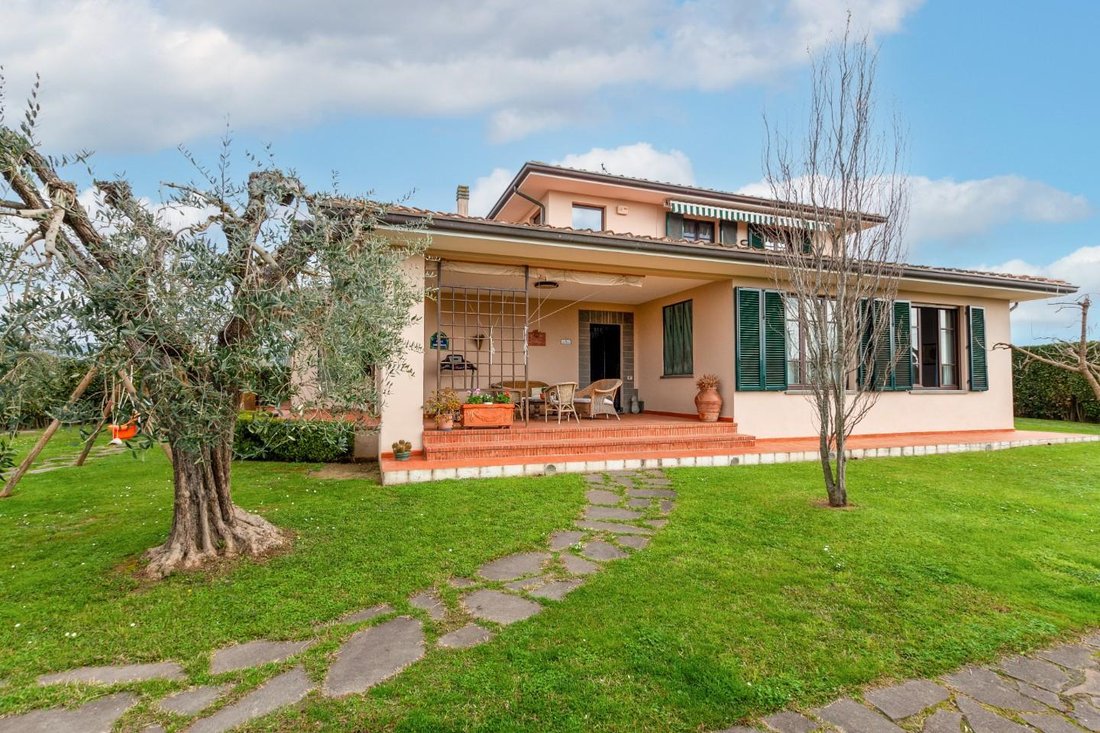 Villa in Ghezzano-Colignola Mezzana-Campo, Cascina, Tuscany 2 - 14282049