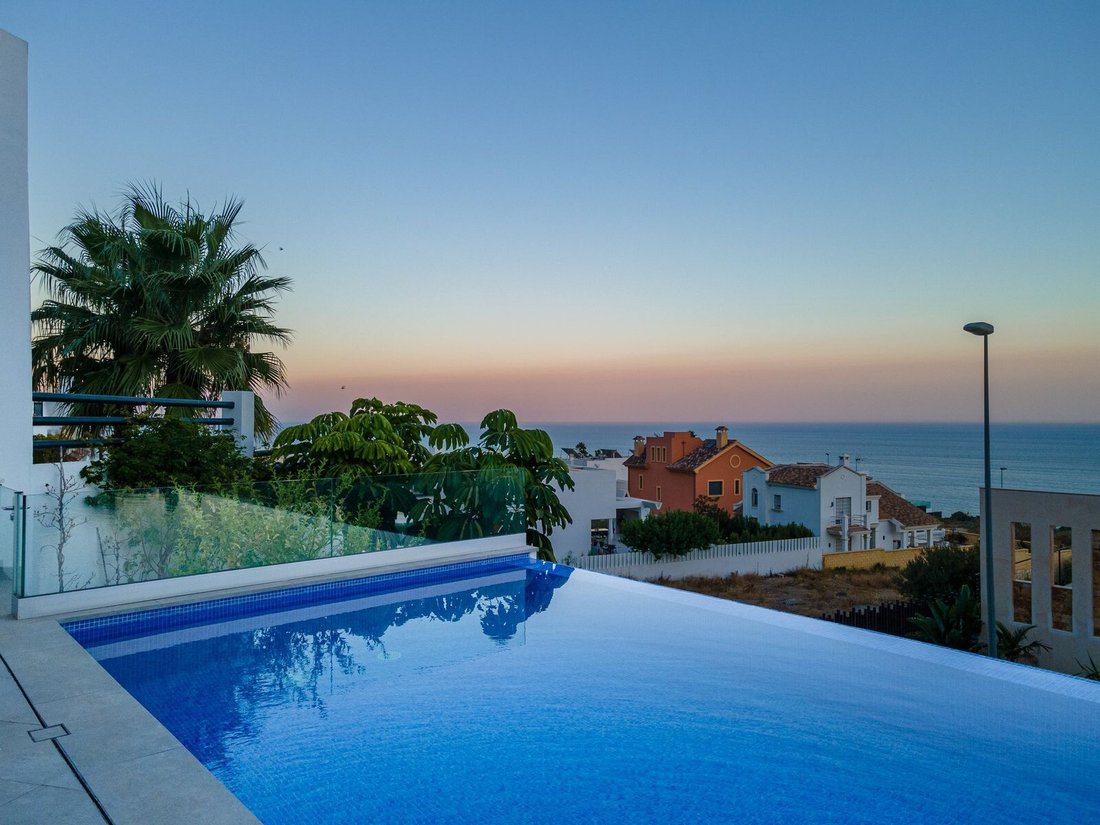Villa in La Capellania, Benalmadena, Andalusia 3 - 14280672