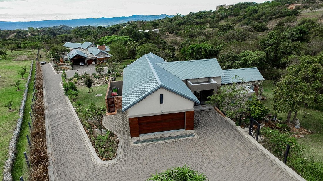 Two Houses And One Large Immaculate Stand In Mbombela, Mpumalanga ...