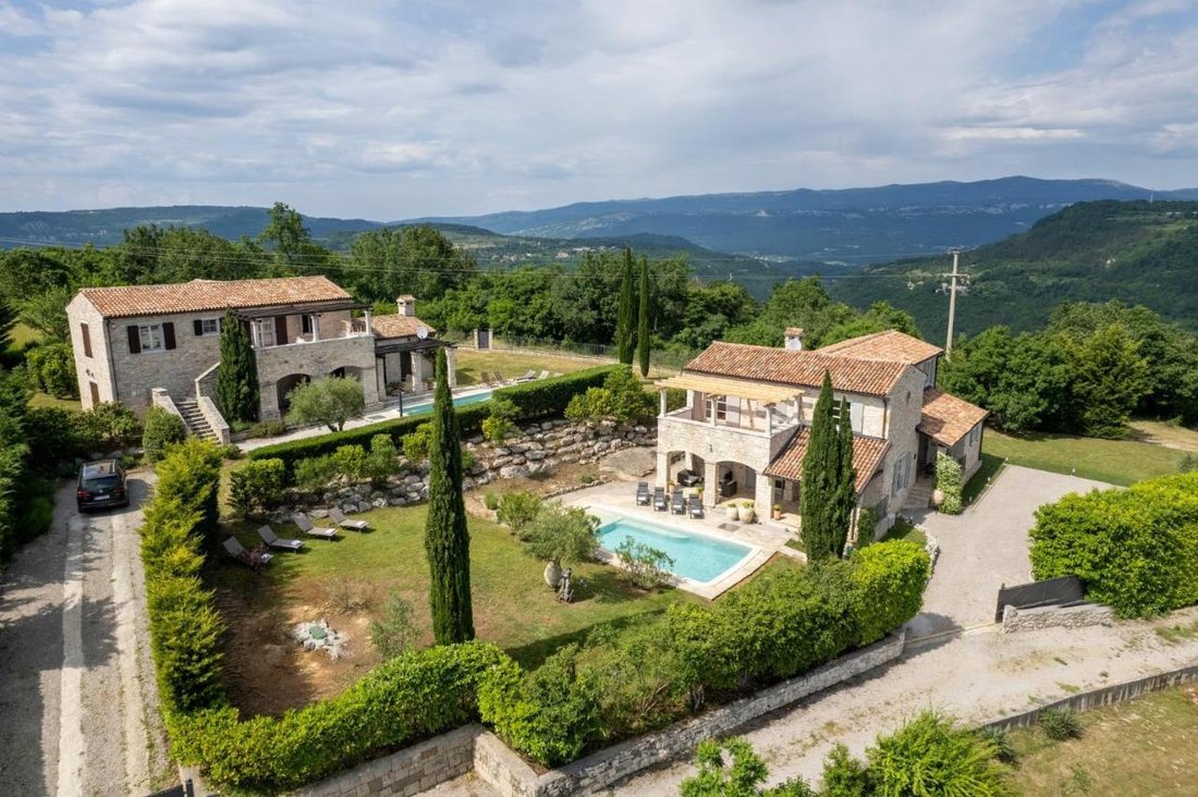 House in Jezerane, Lika-Senj County, Croatia 1 - 14280703