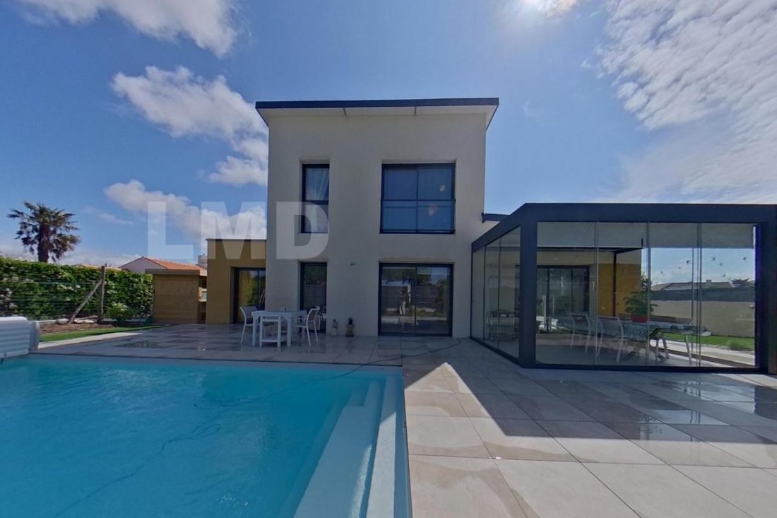 House in La Plaine-sur-Mer, Pays de la Loire, France 3 - 14282095