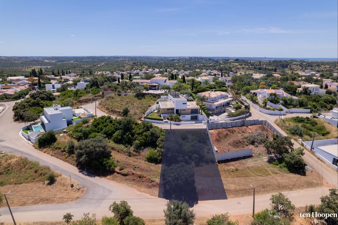 Villa in Mexilhoeira Grande, Algarve, Portugal 3 - 14279643