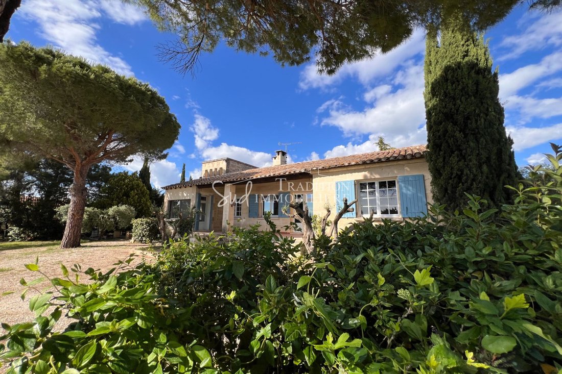 Villa in Fontvieille, Provence-Alpes-Côte d'Azur, France 1 - 14142480