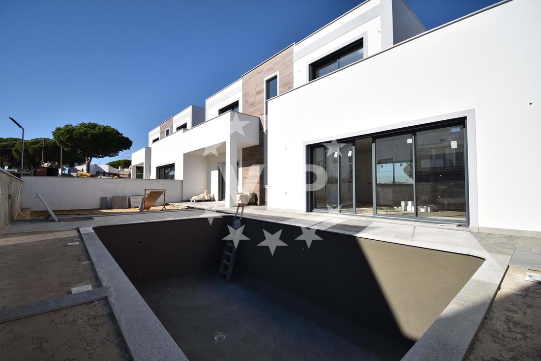 Townhouse in Olhos de Agua, Algarve, Portugal 1 - 14280053