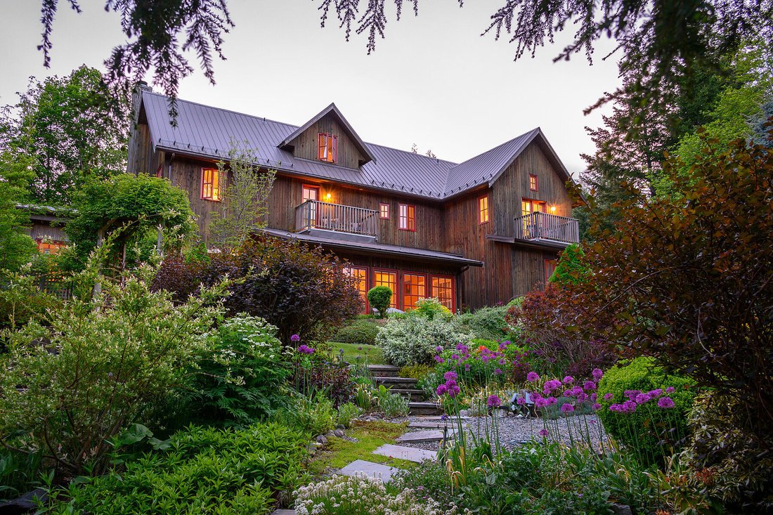 House in Salt Spring Island, British Columbia, Canada 2 - 14280966