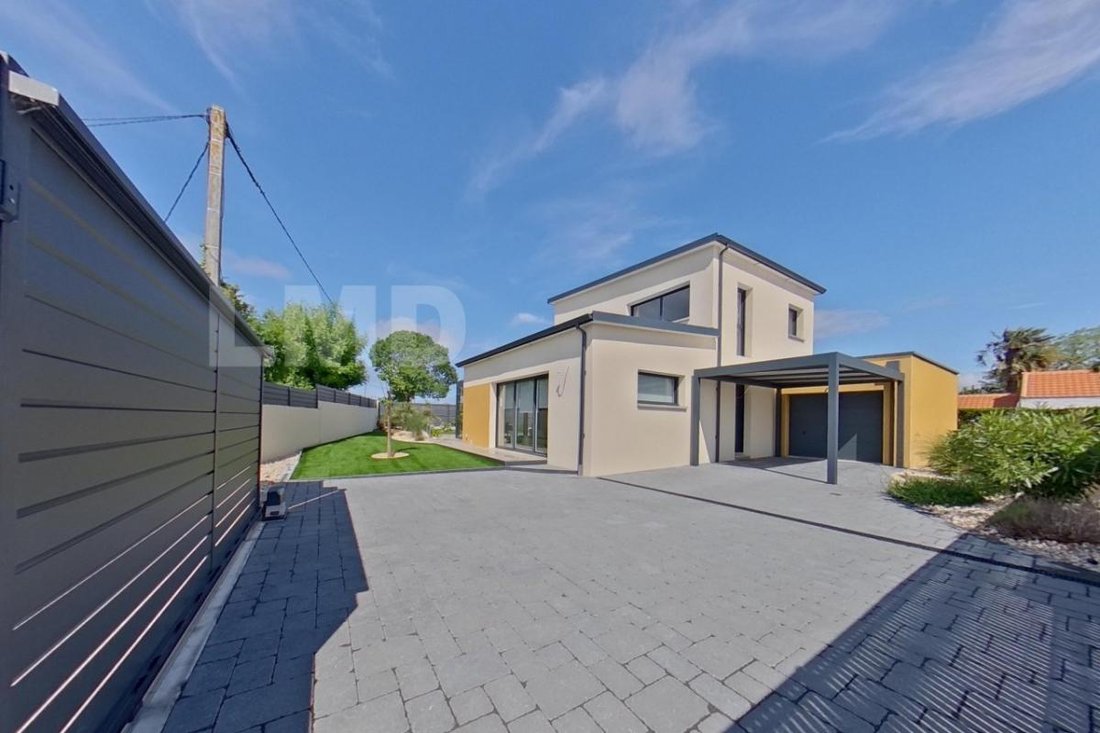 House in La Plaine-sur-Mer, Pays de la Loire, France 2 - 14282095